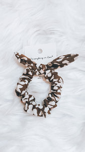 Leopard print scrunchie with Bow