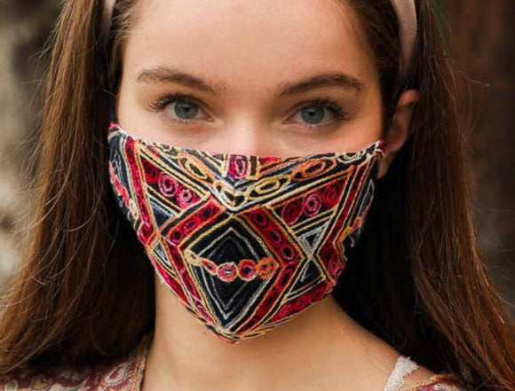 Embroidered mask - Geometric